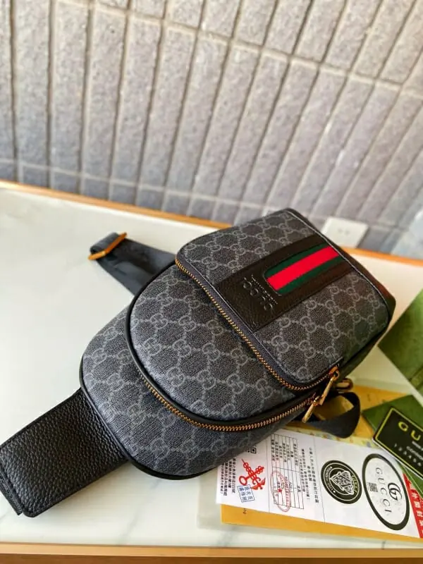 gucci aaa homme mini sac a main s_124a7ab2